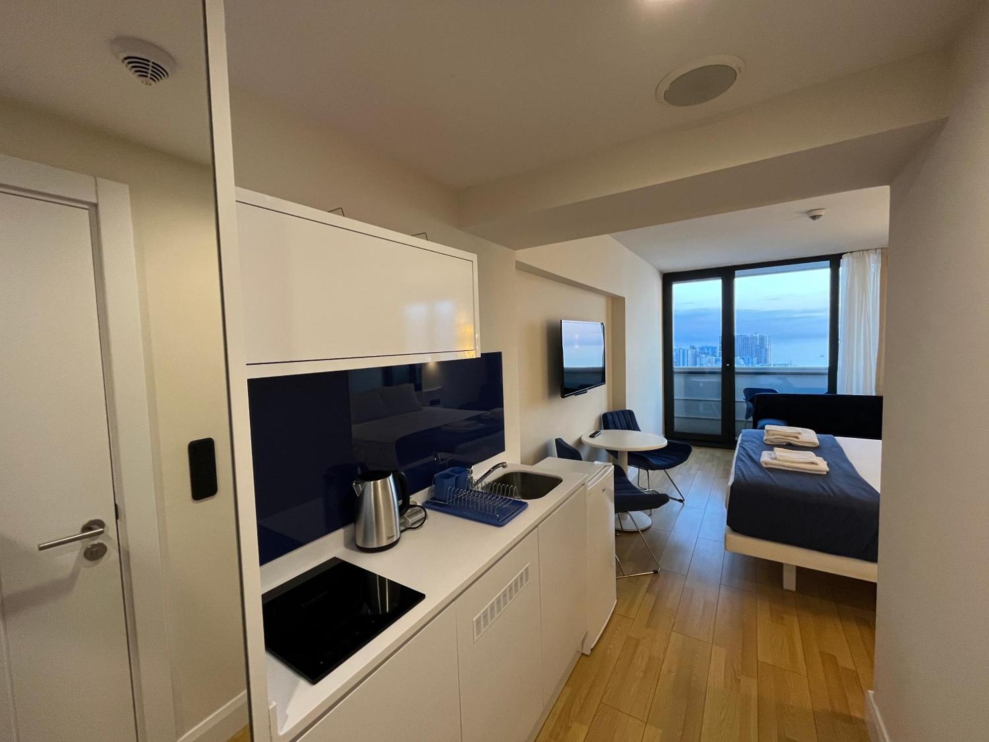 Orbi City Sun Tower 43 Floor Batoumi Extérieur photo
